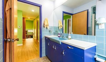 53 Hampton Ave, Auburn, ME 04210