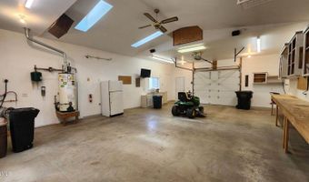 6707 Sonora Way, Bismarck, ND 58503