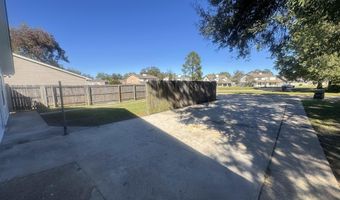 3251 King Bradford Dr, Baton Rouge, LA 70816