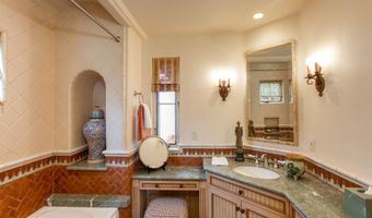 7206 Aviara Dr, Carlsbad, CA 92011