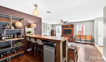 54 Foxberry Dr, Arden, NC 28704