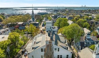 50 School St 5, Newport, RI 02840