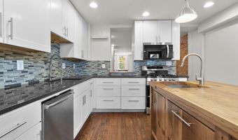 112 E RANDALL St, Baltimore, MD 21230