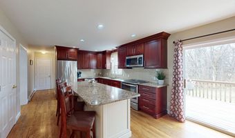 20 Driftway Rd, Danbury, CT 06811