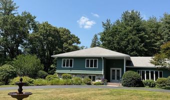 39 Oriole Dr, Andover, MA 01810