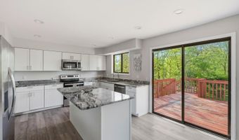 3647 E Galbraith Rd, Amberley, OH 45236