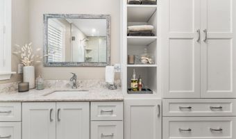76 Plummer Rd, Bedford, NH 03110
