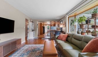 2207 S GREENVIEW St, Appleton, WI 54915