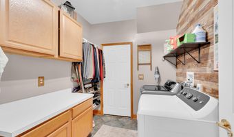 928 Seaman Ave, Beachwood, NJ 08722