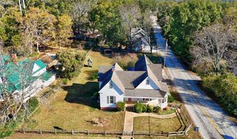 700 N Main St, Abbeville, SC 29620