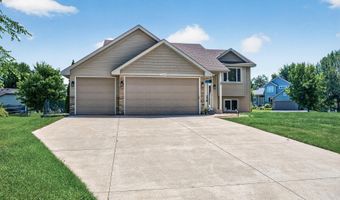 15347 Wintergreen St NW, Andover, MN 55304