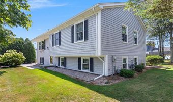 14 Davisville Ln, Narragansett, RI 02882