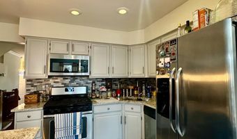 6046 JOUST Ln, Alexandria, VA 22315