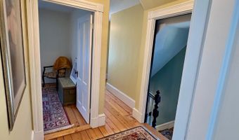 23 Holland St, Bangor, ME 04401