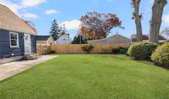 122 Elder St, Lincoln, RI 02865