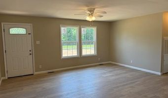 689 Cub Creek Rd, Appomattox, VA 24522
