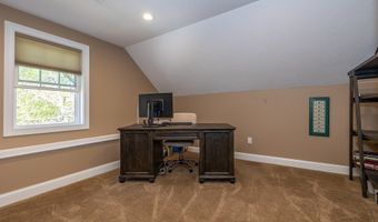 32 Allen Rd, Billerica, MA 01821