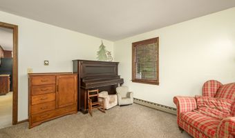 75 Village St, Bristol, CT 06010