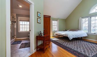 454 N Quidnessett Rd, North Kingstown, RI 02852