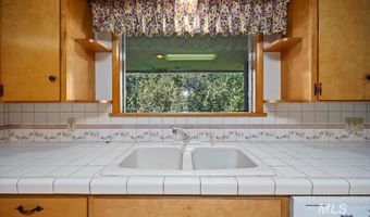 2240 Overland Ave, Burley, ID 83318