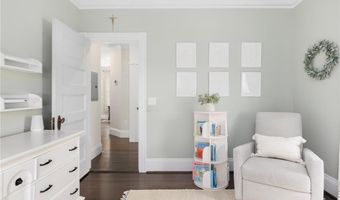 157 Arnold Ave, Cranston, RI 02905
