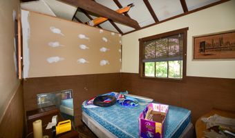 18 Osceola Dr, Becket, MA 01223