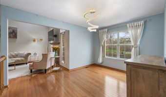 39911 Golf Ln, Antioch, IL 60002
