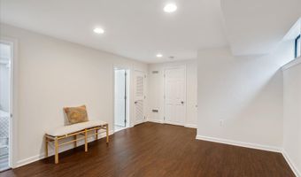 6005 WYNNWOOD Rd, Bethesda, MD 20816