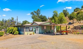 636 N Glen Oaks Dr, Alpine, CA 91901