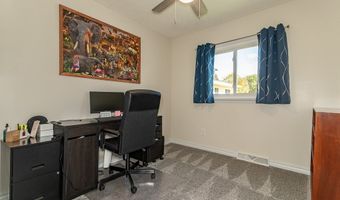 911 Lloyd Ave, Aurora, OH 44202