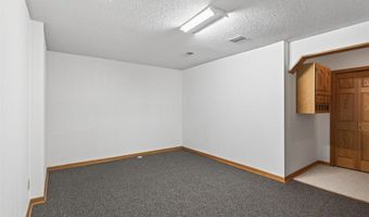 15062 Crane St NW, Andover, MN 55304