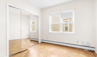 42 E 40th St, Bayonne, NJ 07002