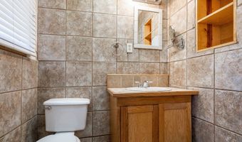 309 SW 10th St, Andrews, TX 79714