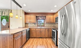 220 Yukon Pass, Auburn, IN 46706
