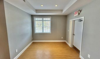 33 Dale Rd, Avon, CT 06001