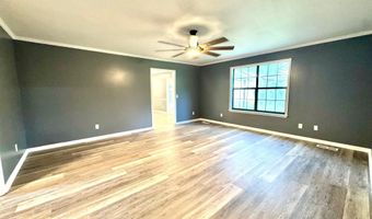 509 Honeysuckle Ln, Albertville, AL 35950