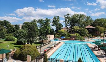 307 YOAKUM Pkwy 1024, Alexandria, VA 22304