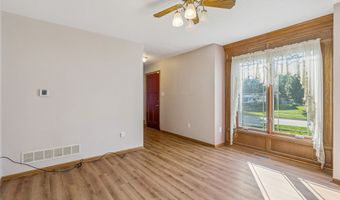1340 Alderwood Dr, Altoona, IA 50009