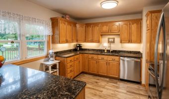 5 Michael Dr, Baileyville, ME 04694