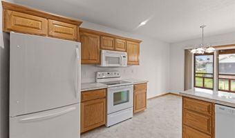 838 Lindsay Ct SW, Altoona, IA 50009