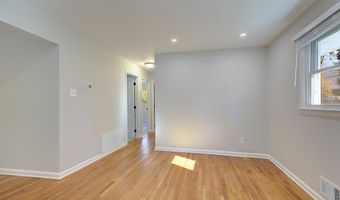 4 ROOSEVELT Dr, Annapolis, MD 21401