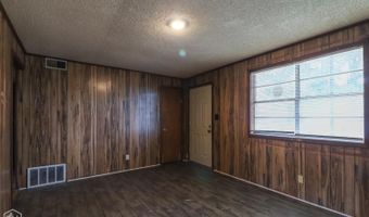300 Patterson St, Bay, AR 72411