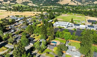 3464 Wallace Rd, Santa Rosa, CA 95404