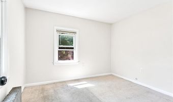 11 Sunset Ave, Coventry, RI 02816
