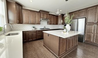 6394 S Trailwoods Dr, Ann Arbor, MI 48103