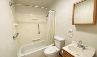 916 S Lawson St, Aberdeen, SD 57401