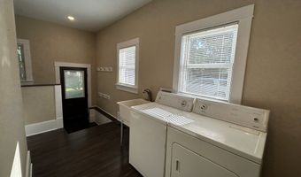 144 W 6th St, Ainsworth, NE 69210