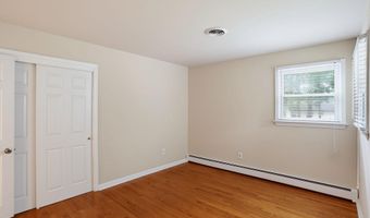 90 GREENVIEW Dr, Dover, DE 19901
