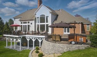 7 Champagne Ter, Bedford, NH 03110