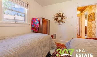916 Canyon Ave, Cody, WY 82414